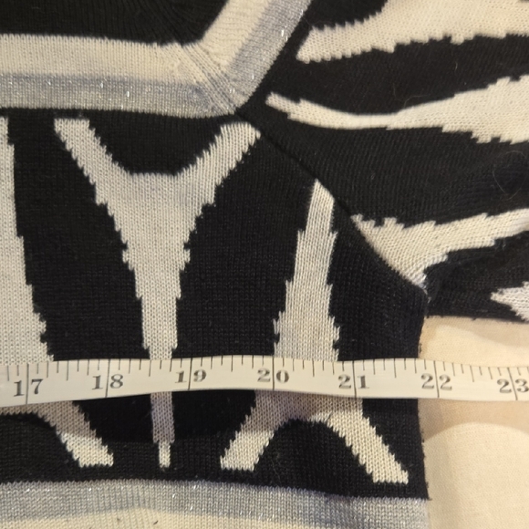 Karl Lagerfeld Black and Cream Geometric Sweater - Picture 4 of 4